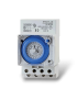 Timer analogico temporizzatore luci 24 ore da quadro elettrico su guida din