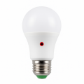 Lampadina LED 10W E27 con sensore crepuscolare A60 accensione automatica luce naturale 4000K