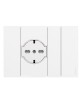 Bticino Living Now Presa shuko flat bianca+bipasso standard tedesco e italiano 2P+T 10/16 A KW4140A16F